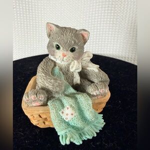 Enesco Gray Cat Figurine with Green Blanket